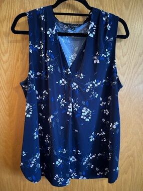 NWOT 41 Hawthorn Gabriella Top XL